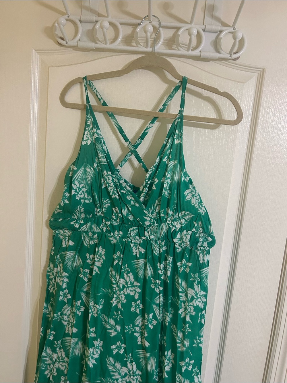 Island Beach Green Floral Spaghetti-Strap Maxi Dress Large
